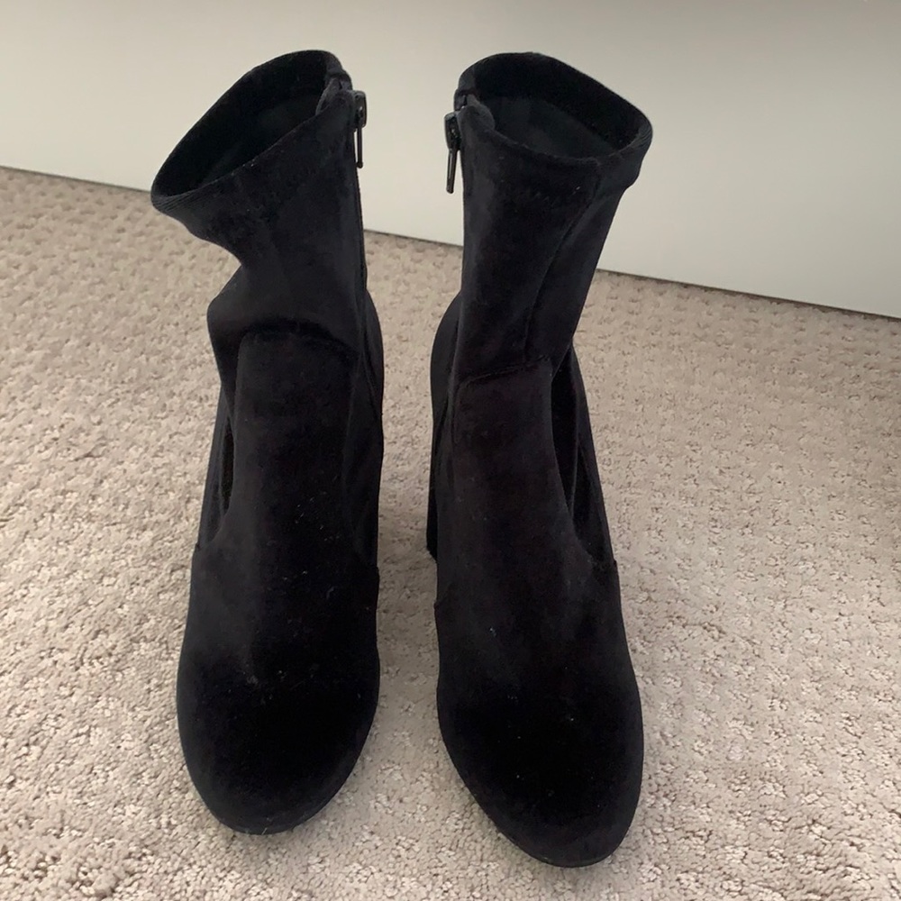 COPY - Black Steve Madden Garrick booties